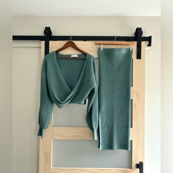 Petal & Pup Dresses & Skirts - Petal & Pup Ribbed Knit Set M/L Green Crop Top Midi Skirt Stretchy Matching Set